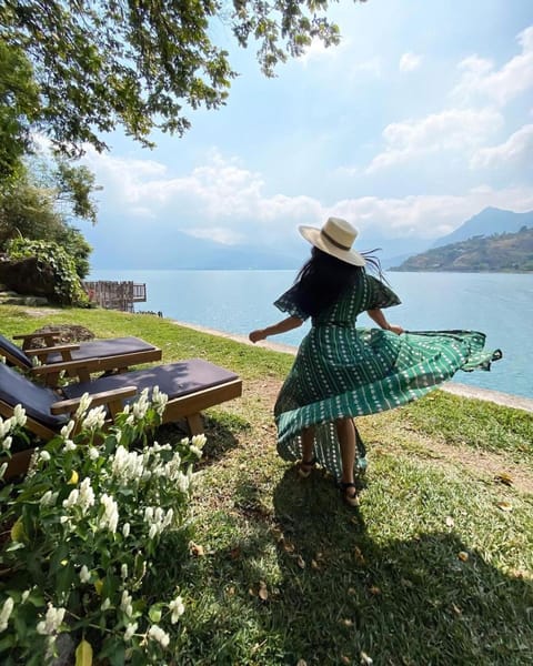 Garden, Lake view, Mountain view