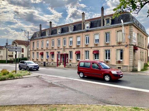 Property building, Street view