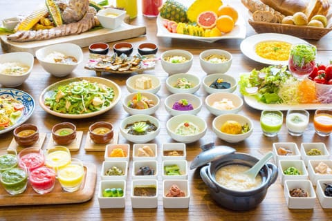 Restaurant/places to eat, Breakfast, Buffet breakfast, Buffet breakfast