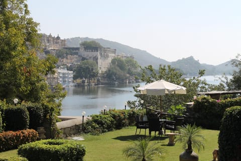 Garden, Lake view