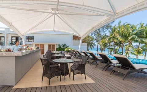 Henann Palm Beach Resort Resort in Boracay