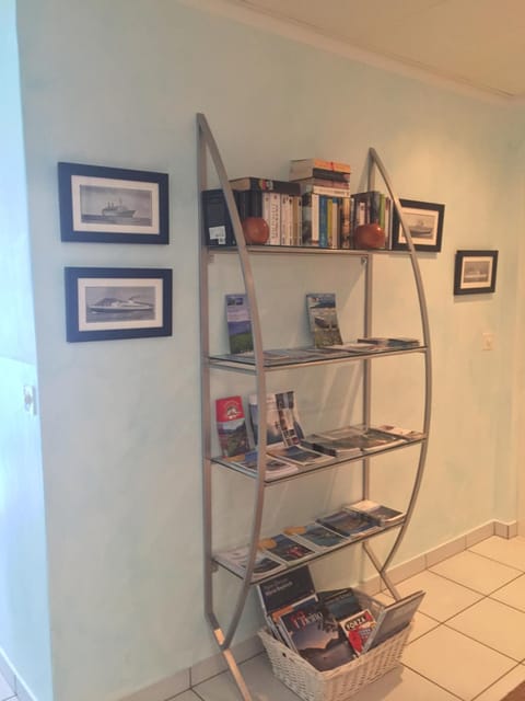 Library, Lobby or reception, Decorative detail