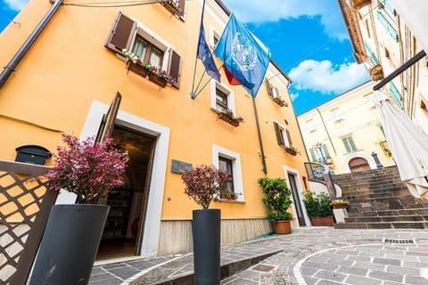 Property building, Facade/entrance