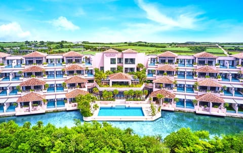 Shigira Bayside Suite Allamanda Resort in Okinawa Prefecture