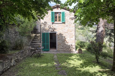 Property building, Facade/entrance, Garden