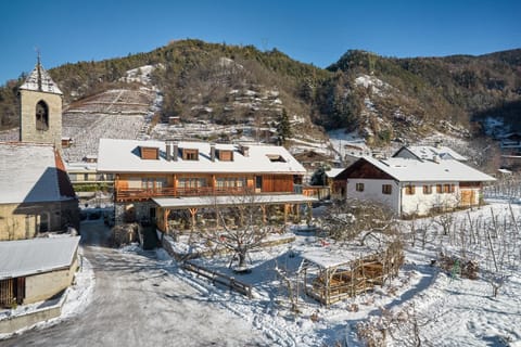 Property building, Day, Natural landscape, Winter, Mountain view