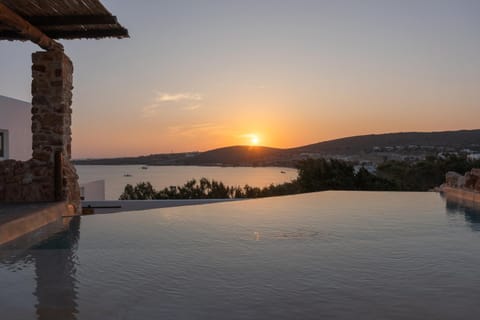 Krios Luxury Suites Maison in Paros