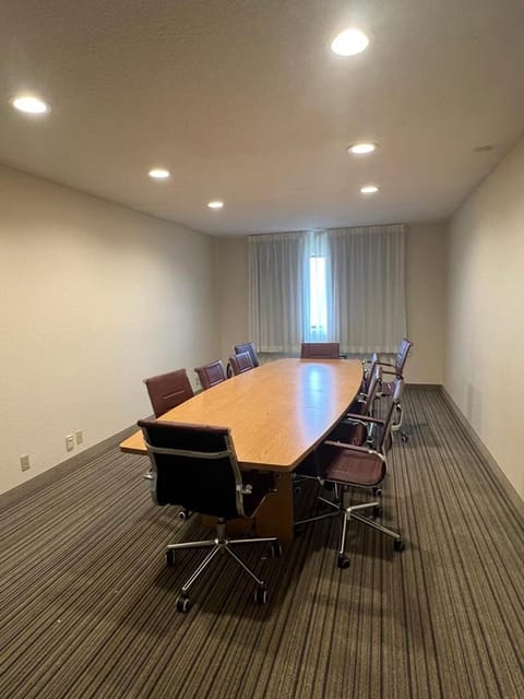 Meeting/conference room