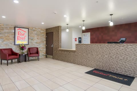 Red Roof Inn PLUS+ Fort Worth - Burleson Hotel in Burleson