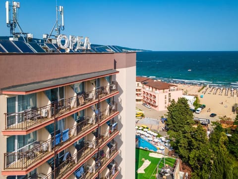 Property building, Day, Natural landscape, Beach, Sea view