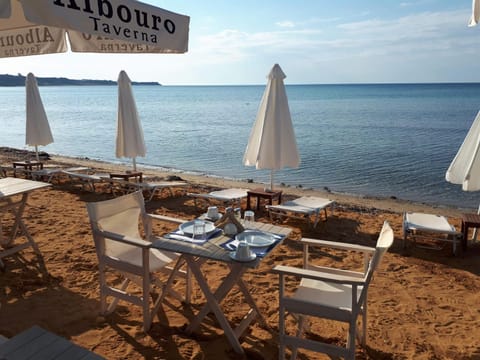 Albouro Seafront Apartments Hotel in Cephalonia