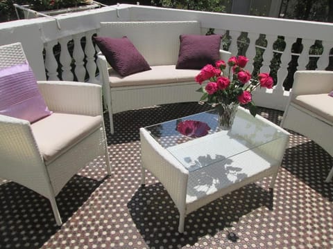 Inner courtyard view