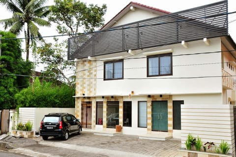 Property building, Street view, Parking