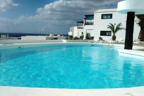 Property building, Pool view, Swimming pool