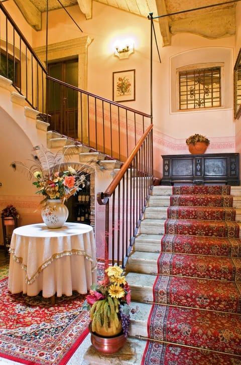 Decorative detail