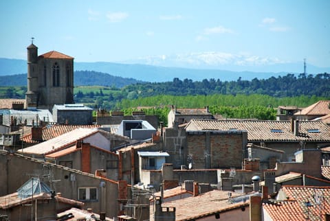 City view, Landmark view, Mountain view