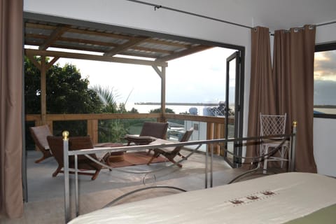 Natural landscape, View (from property/room), Balcony/Terrace, Seating area, Sea view