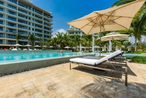 Sunshine Apartment in 5* resort Condo in Hoa Hai