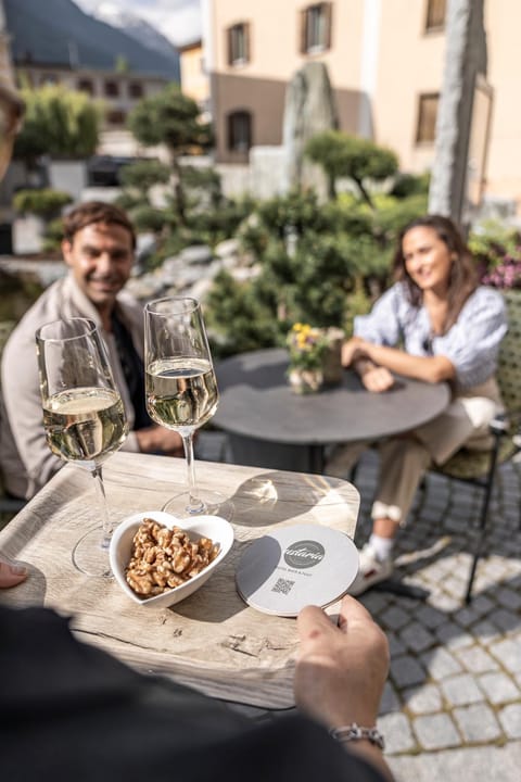 Restaurant/places to eat, Garden