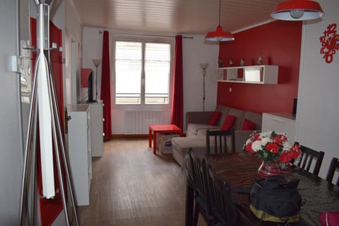 Living room, Dining area