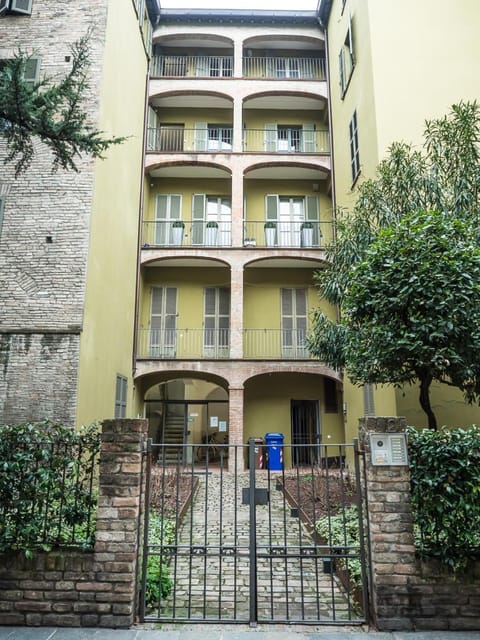 Le Logge Apartment in Parma