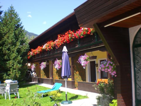 Facade/entrance, Summer, Balcony/Terrace