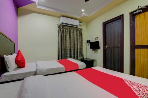 OYO K S N Residency Hotel in Visakhapatnam