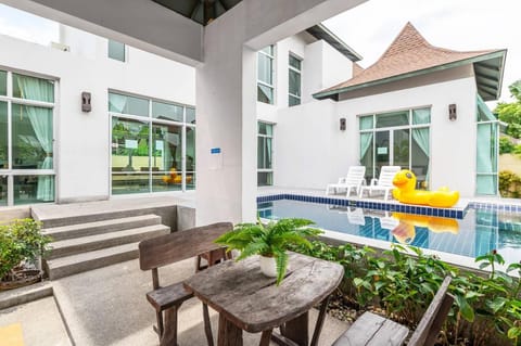 AnB-Glass House pool villa-3BR close to Jomtien beach Villa in Pattaya City