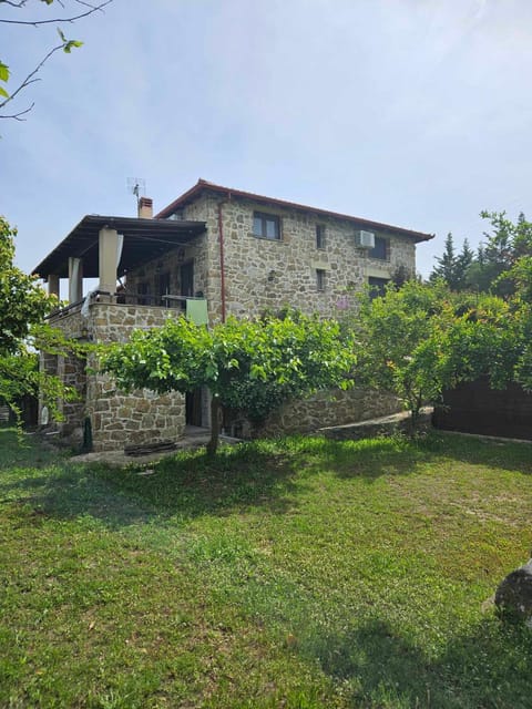 Property building, Day, Garden, Garden view, Mountain view, Sea view