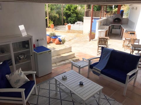 Patio, Communal lounge/ TV room, Garden, Lounge or bar