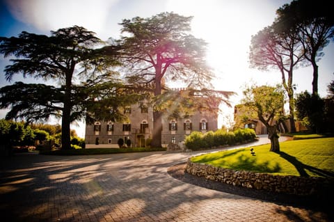 Facade/entrance, Garden, On site, Landmark view