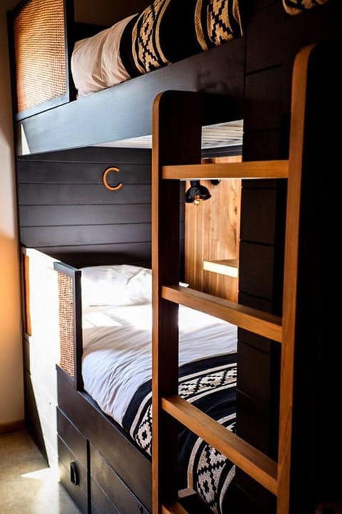 bunk bed