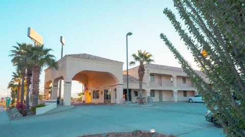 Rio Del Sol Inn Needles Motel in Mohave Valley
