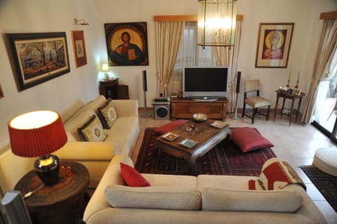 Residence L' Aubrais Chalet in Limassol City