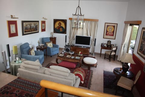 Residence L' Aubrais Villa in Limassol City