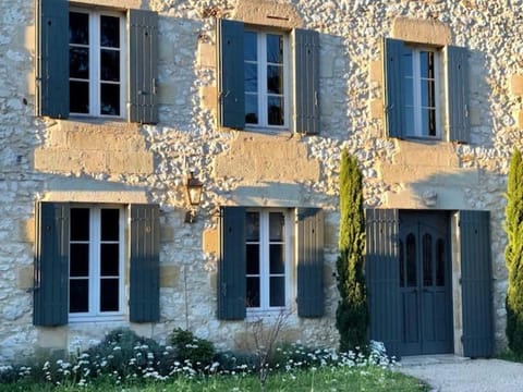 Domaine des Monges Bed and Breakfast in Occitanie
