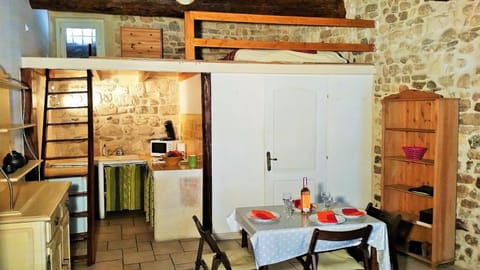 Luclem Condominio in Arles