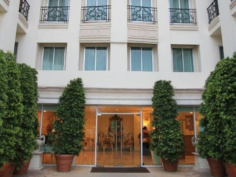 Romance Hotel Bangna Apartment hotel in Bangkok