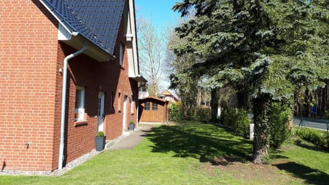 Ferienhaus "Krabbe" House in Trassenheide