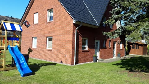 Ferienhaus "Seestern" House in Trassenheide