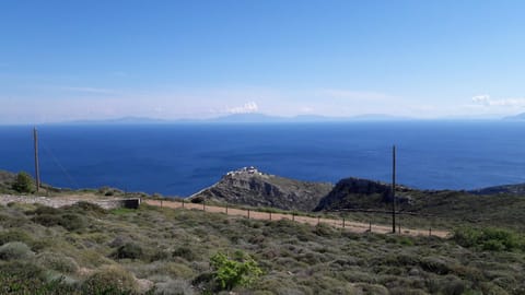 Bioclimatic stone built villa Villa in Kea-Kythnos