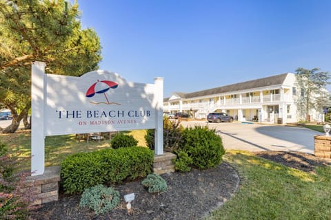 The Beach Club on Madison Avenue Motel in Cape May