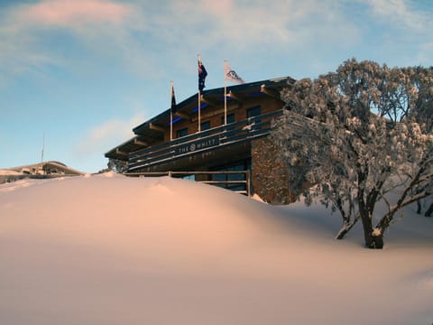 Ski Club of Victoria - Ivor Whittaker Lodge Capanno nella natura in Mount Buller