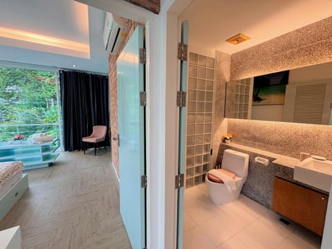 Bathroom, Bedroom