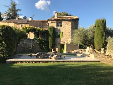 CHENE-VERT House in Gordes