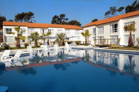 City view, Pool view, Swimming pool