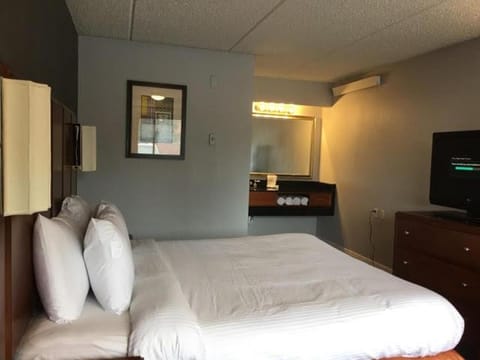 Extend-a-Suites Phoenix Motel in Phoenix
