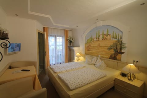 Haus Sonnenschein Hotel in Grainau