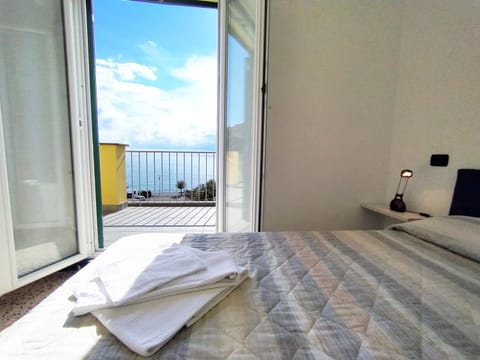 Monia House Sea View Apartment in Levanto