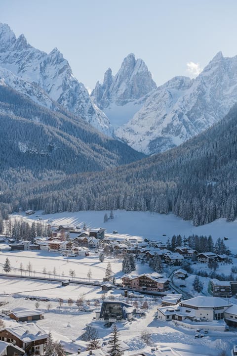 Natural landscape, Winter, Skiing, Mountain view